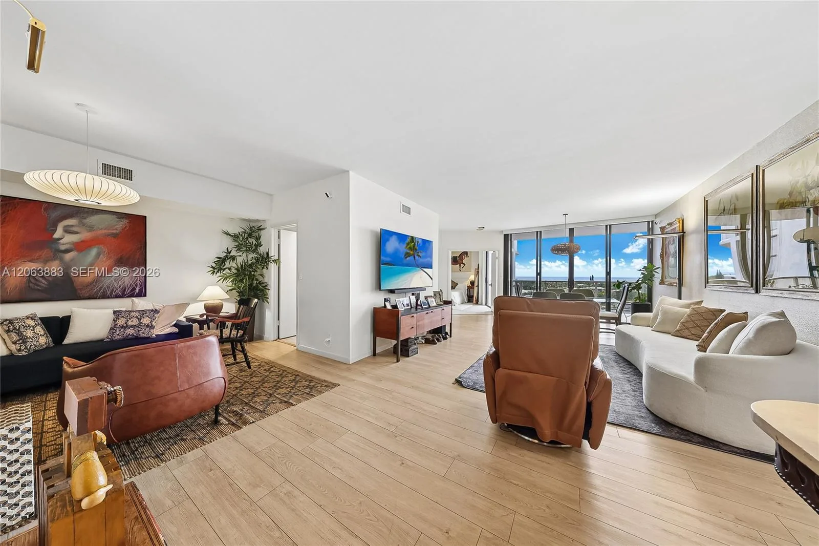 20281 E Country Club Dr # 810, Aventura, FL 33180