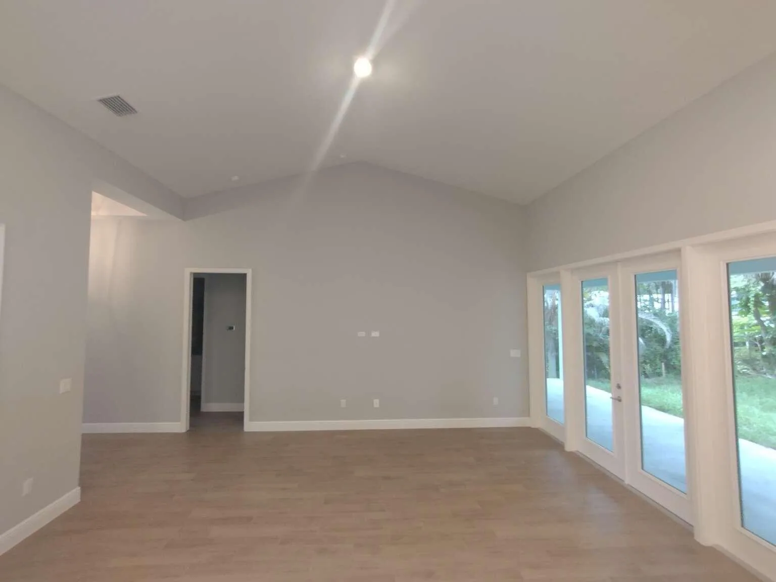 662 NE WAVERLY Terrace, Jensen Beach, FL 34957 photo 8