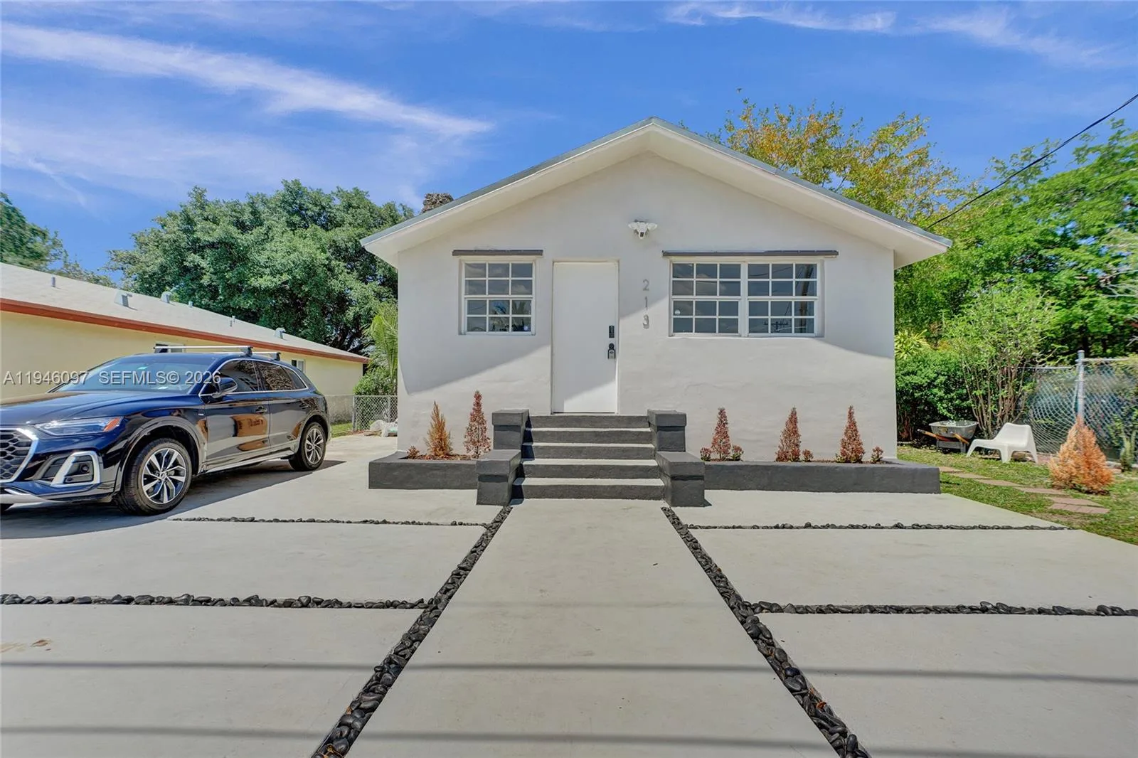 213 NW 34th Ter, Miami, FL 33127 photo 2