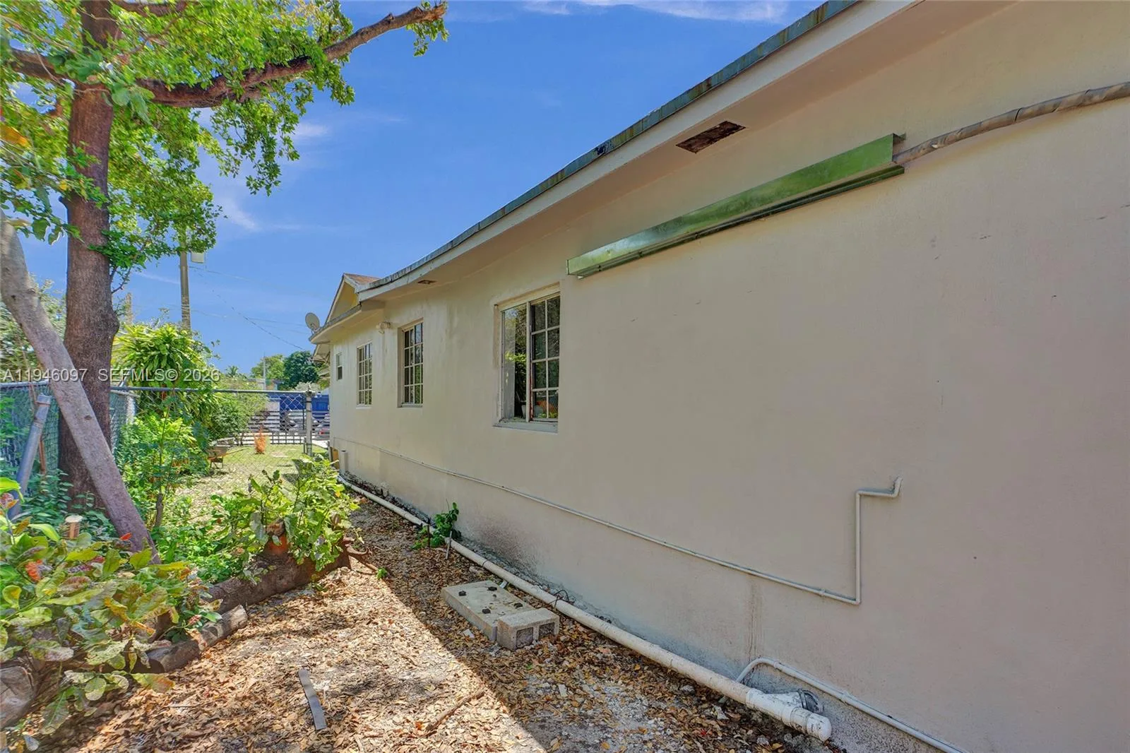 213 NW 34th Ter, Miami, FL 33127 photo 8