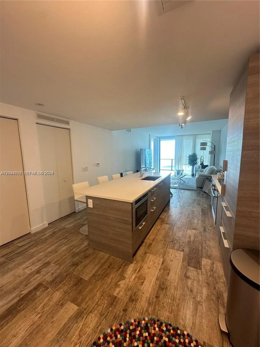 650 NE 32nd St # 4205, Miami, FL 33137 photo 9