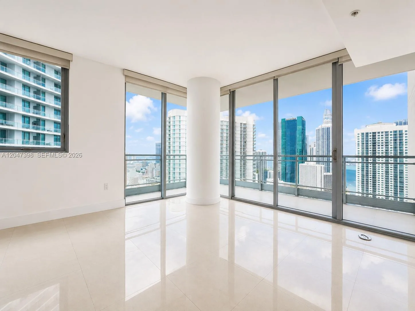 92 SW 3rd St # 3310, Miami, FL 33130 photo 2