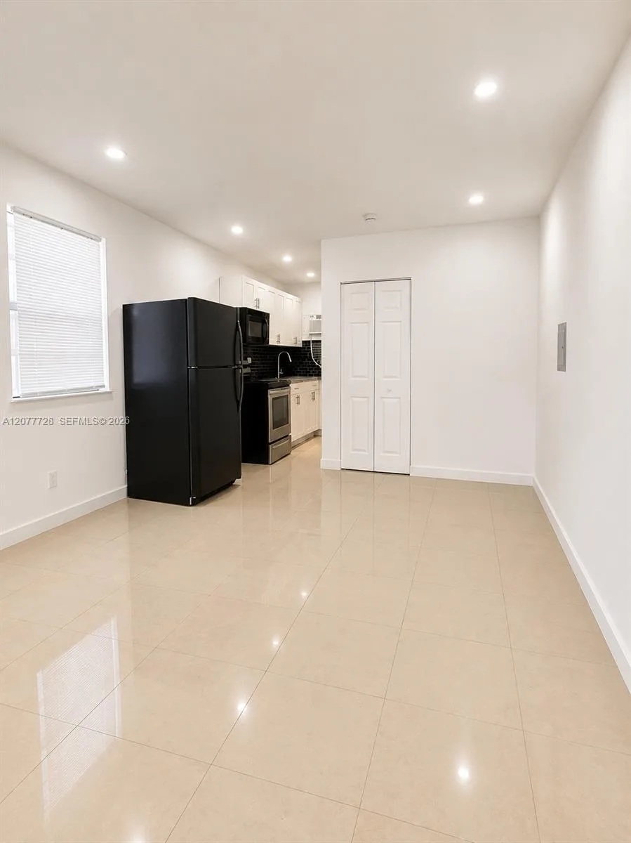 5807 SW 25th St # 000, West Park, FL 33023 photo 7
