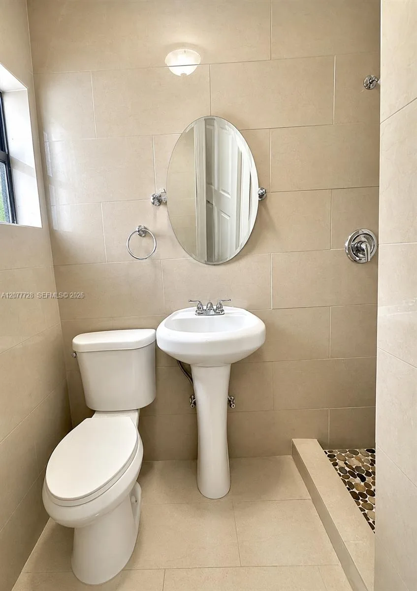 5807 SW 25th St # 000, West Park, FL 33023 photo 8