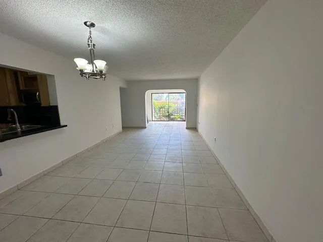 10237 NW 9th St Circle # 108-4, Miami, FL 33172