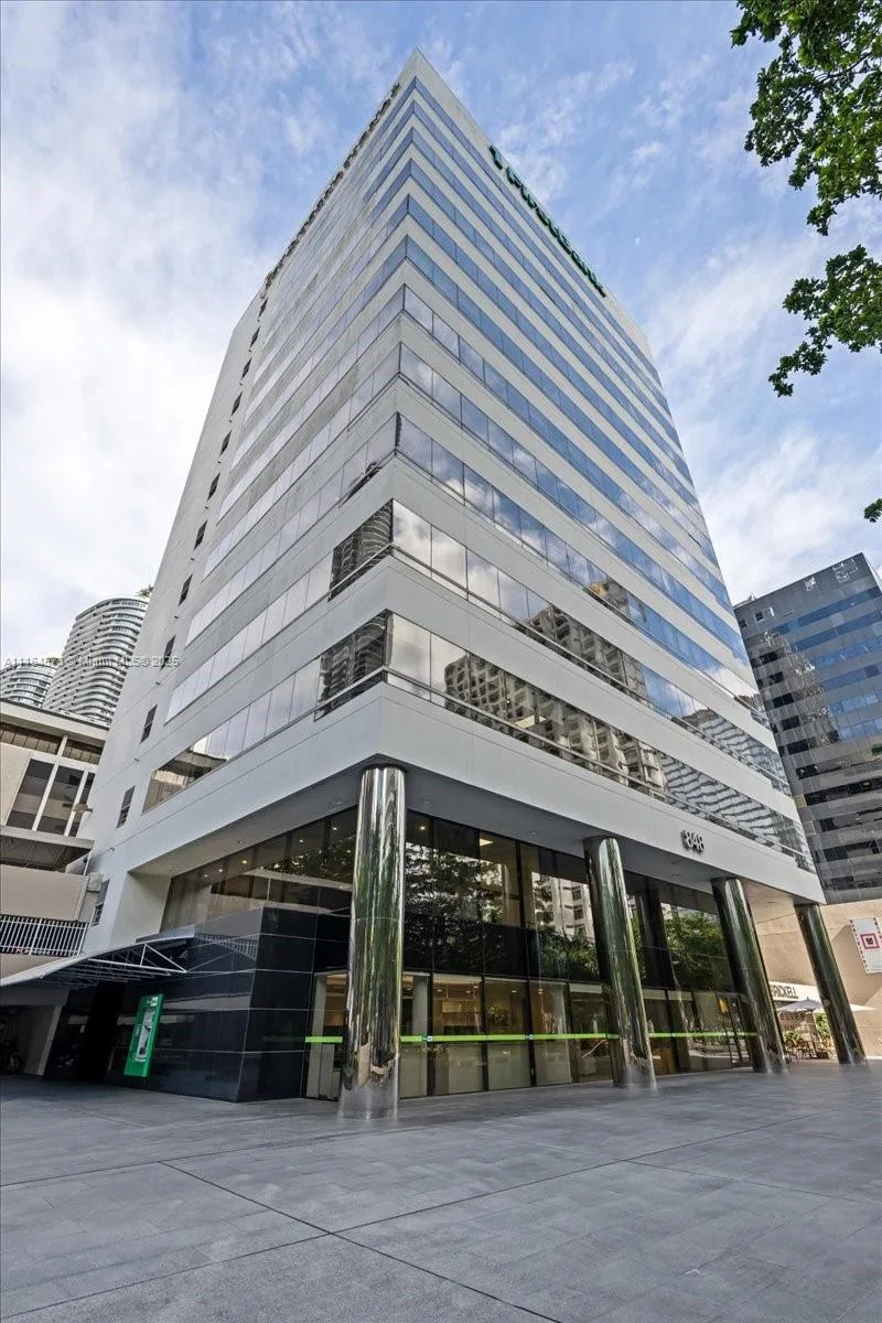848 Brickell Ave, Miami, FL 33131