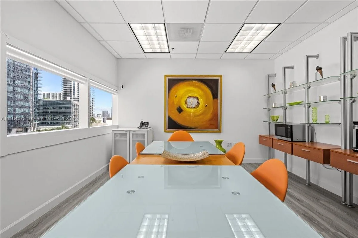 848 Brickell Ave, Miami, FL 33131 photo 4