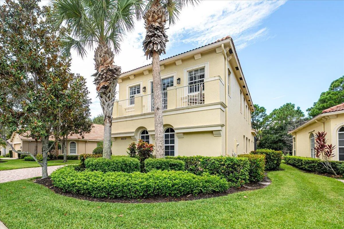 8809 Champions Way, Port St. Lucie, FL 34986 photo 4
