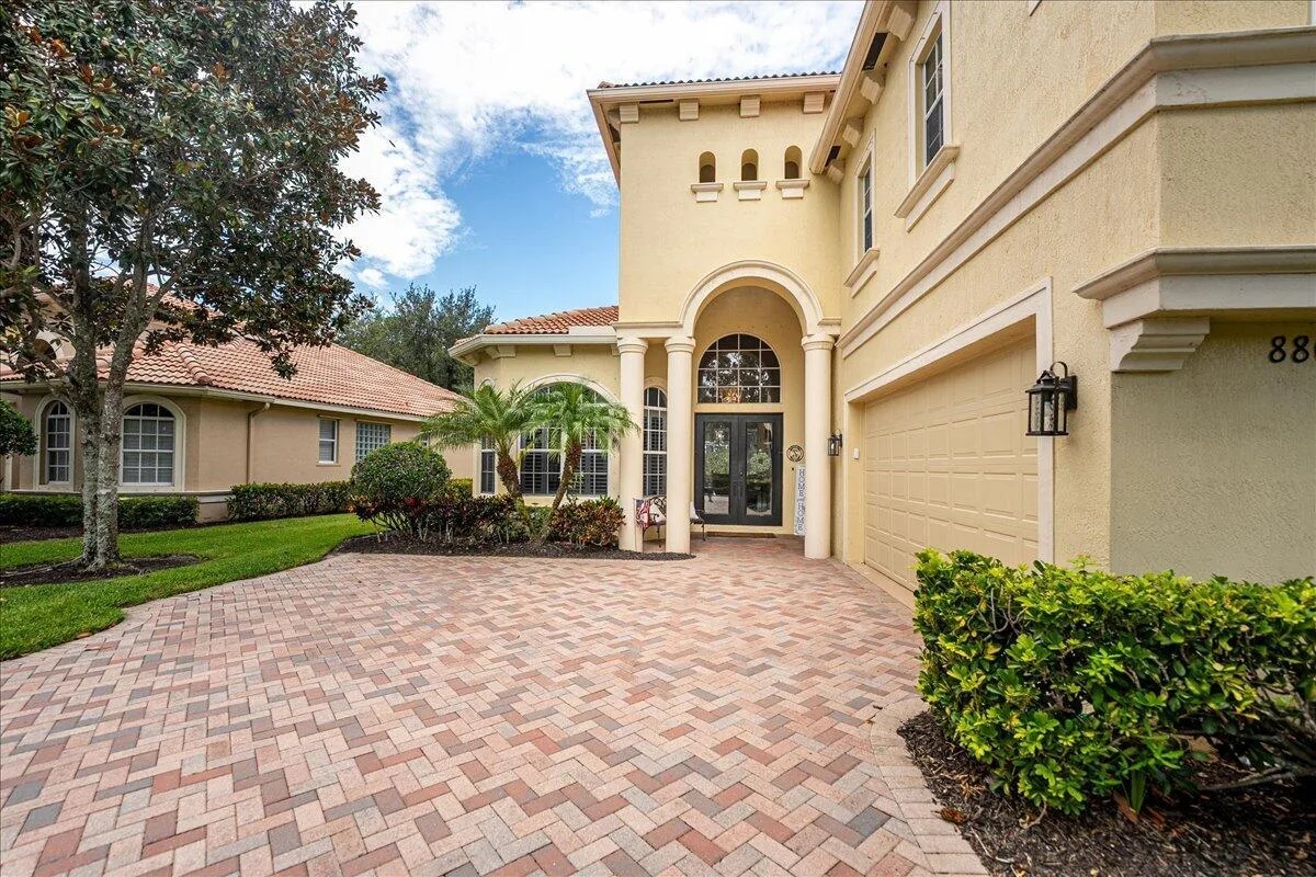 8809 Champions Way, Port St. Lucie, FL 34986 photo 5