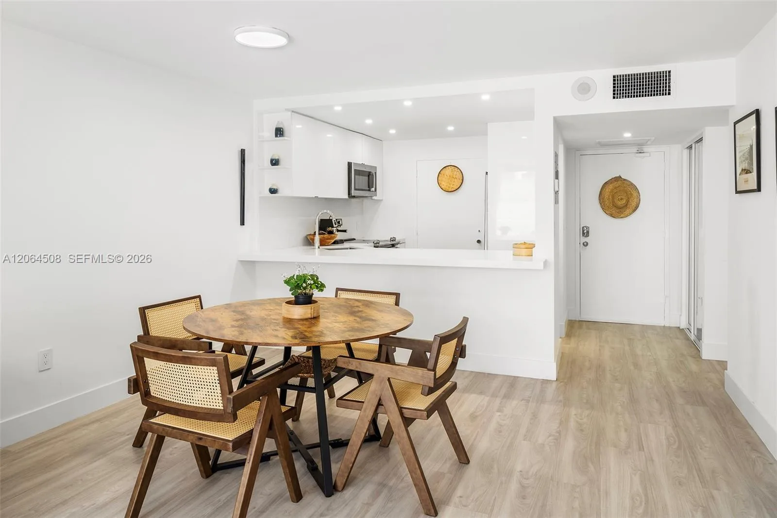 345 Ocean Dr # 610, Miami Beach, FL 33139 photo 6