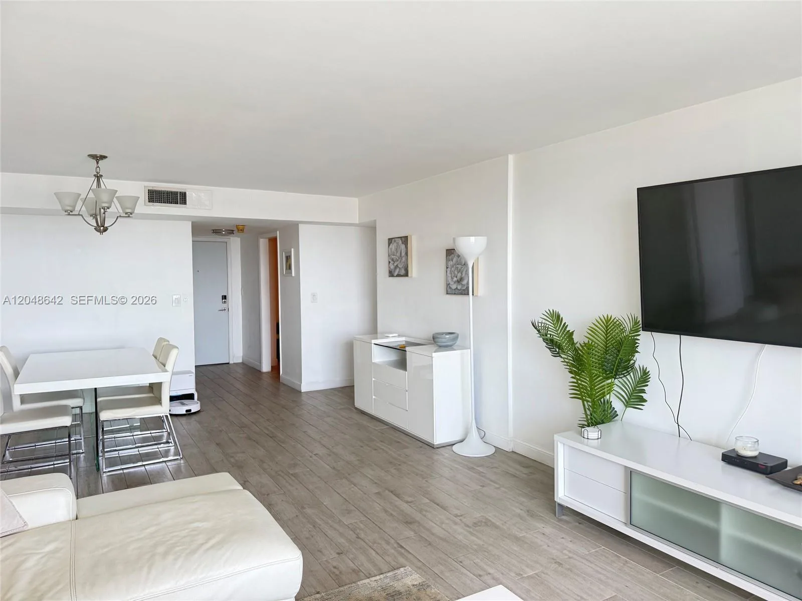 1904 S Ocean Dr # 1607, Hallandale Beach, FL 33009 photo 8