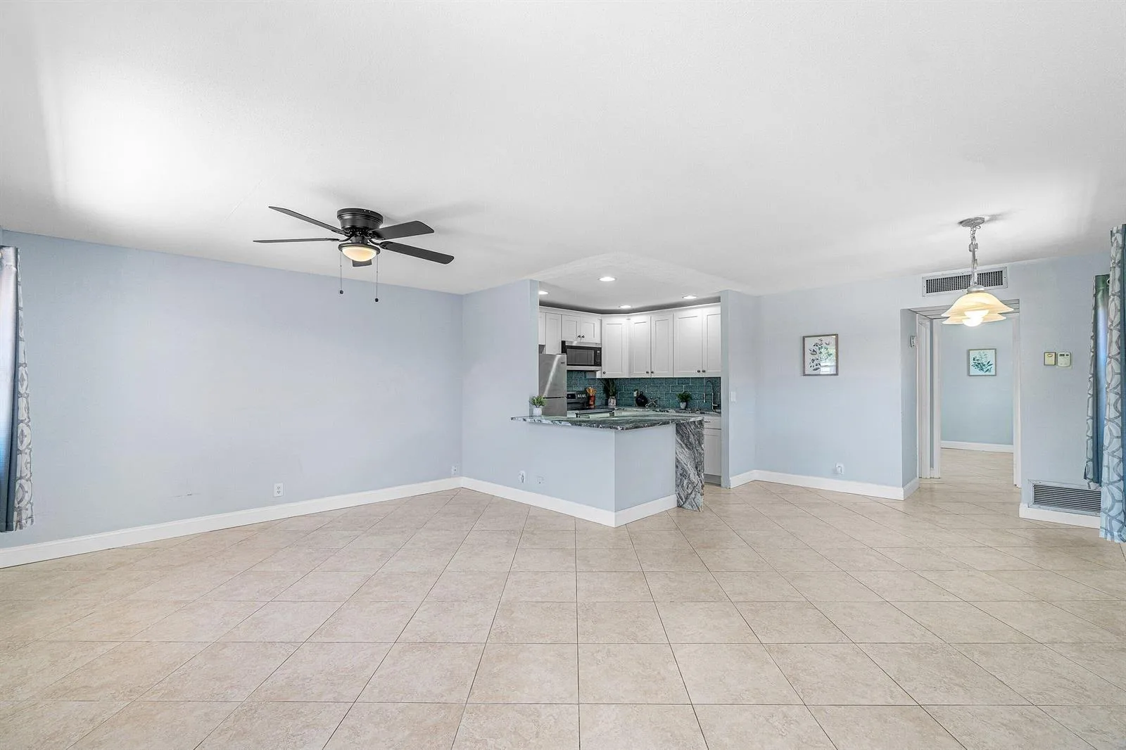 566 Saxony L, Delray Beach, FL 33446