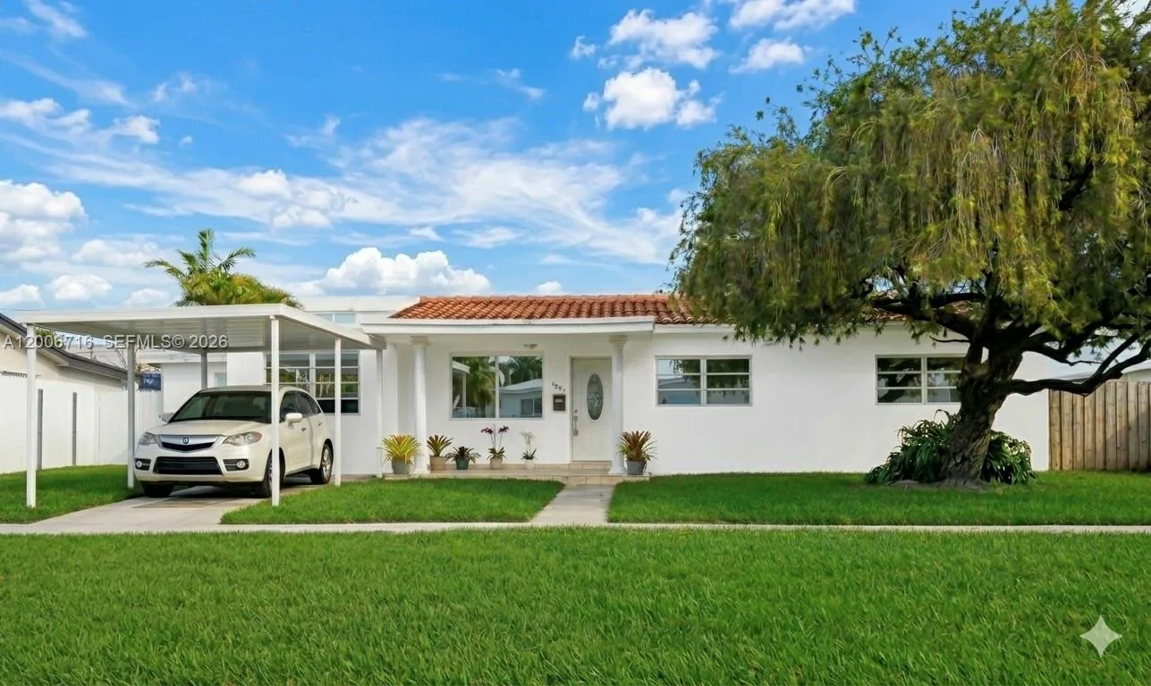3831 E 10th Ave, Hialeah, FL 33013