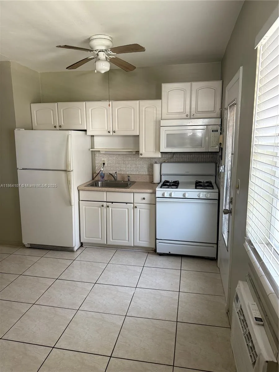 6856 Abbott Ave # 6, Miami Beach, FL 33141 photo 4