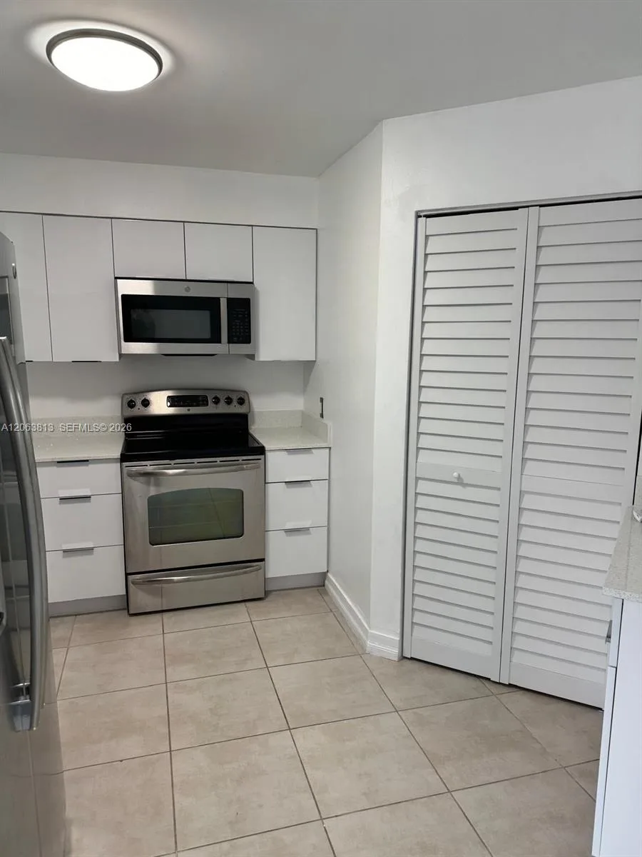 6135 NW 186th St # 312, Hialeah, FL 33015 photo 11