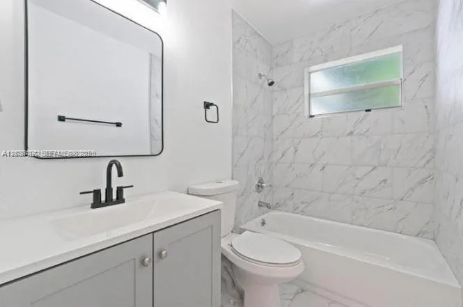 1040 NW 23rd Ter, Fort Lauderdale, FL 33311 photo 11
