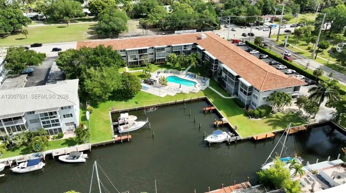 900 SW 12th St # 110, Fort Lauderdale, FL 33315