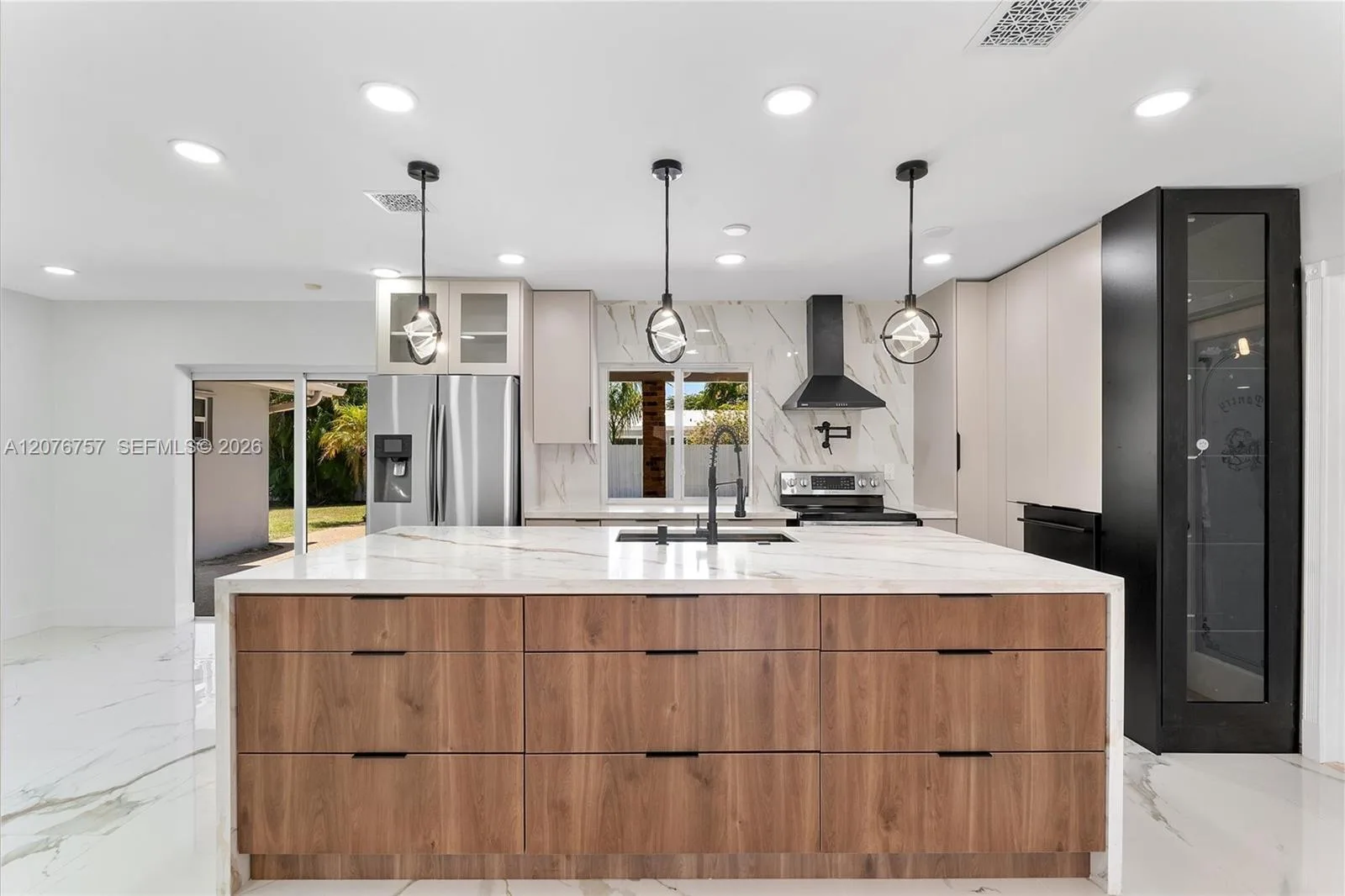 7220 NW 10th Pl, Plantation, FL 33313 photo 3