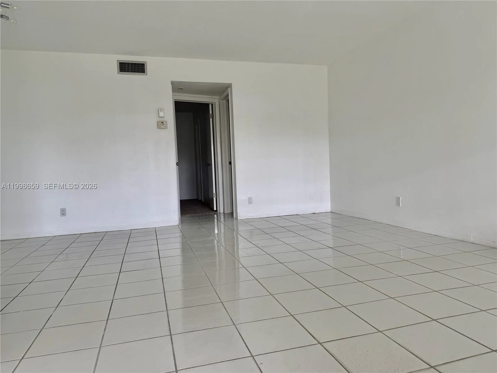 580 Egret Dr # 212, Hallandale Beach, FL 33009 photo 13