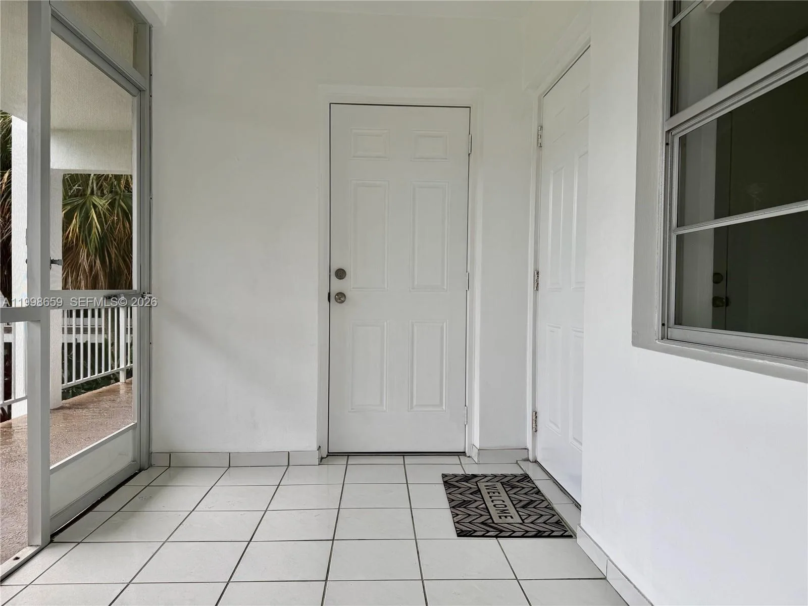 580 Egret Dr # 212, Hallandale Beach, FL 33009 photo 6