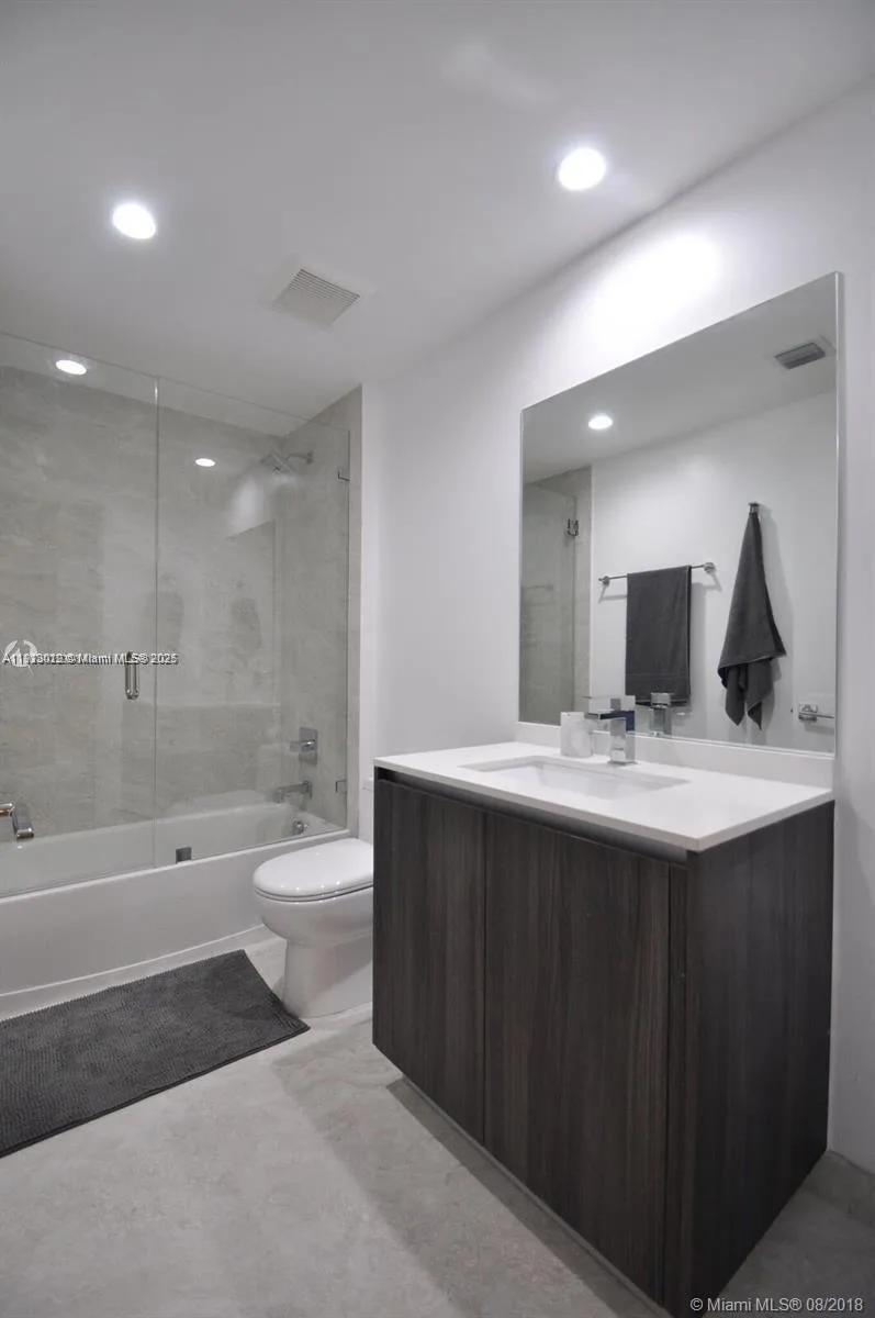 488 NE 18th St # 3208, Miami, FL 33132 photo 11