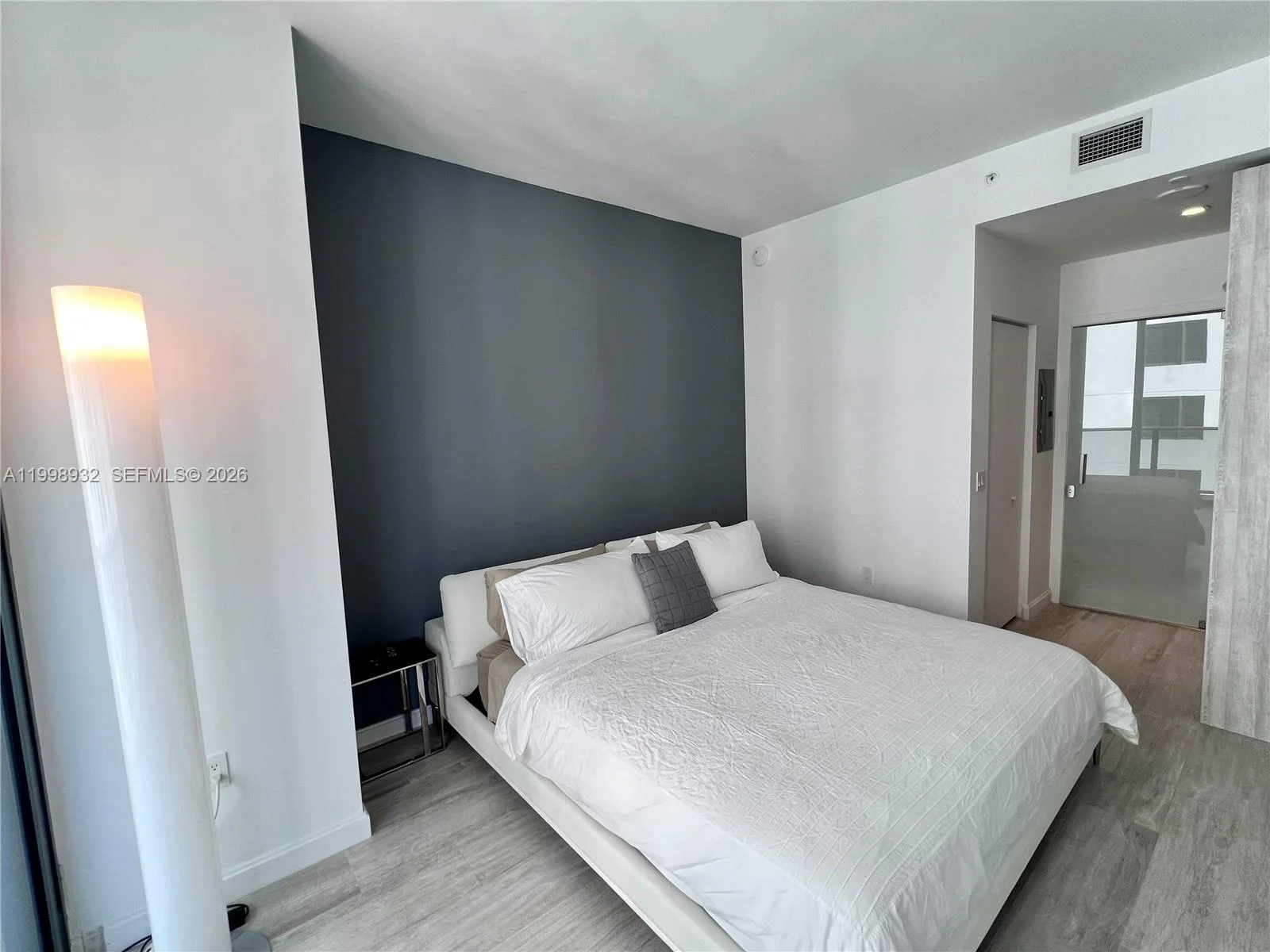 55 SW 9th St # 4109, Miami, FL 33130 photo 9