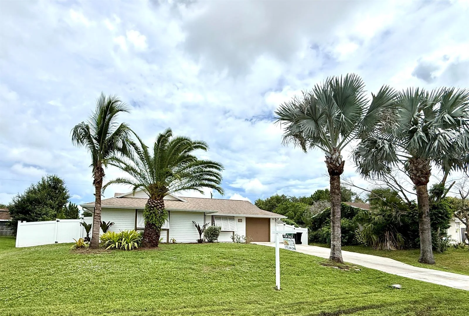 637 SW GRANADEER Street, Port St. Lucie, FL 34983