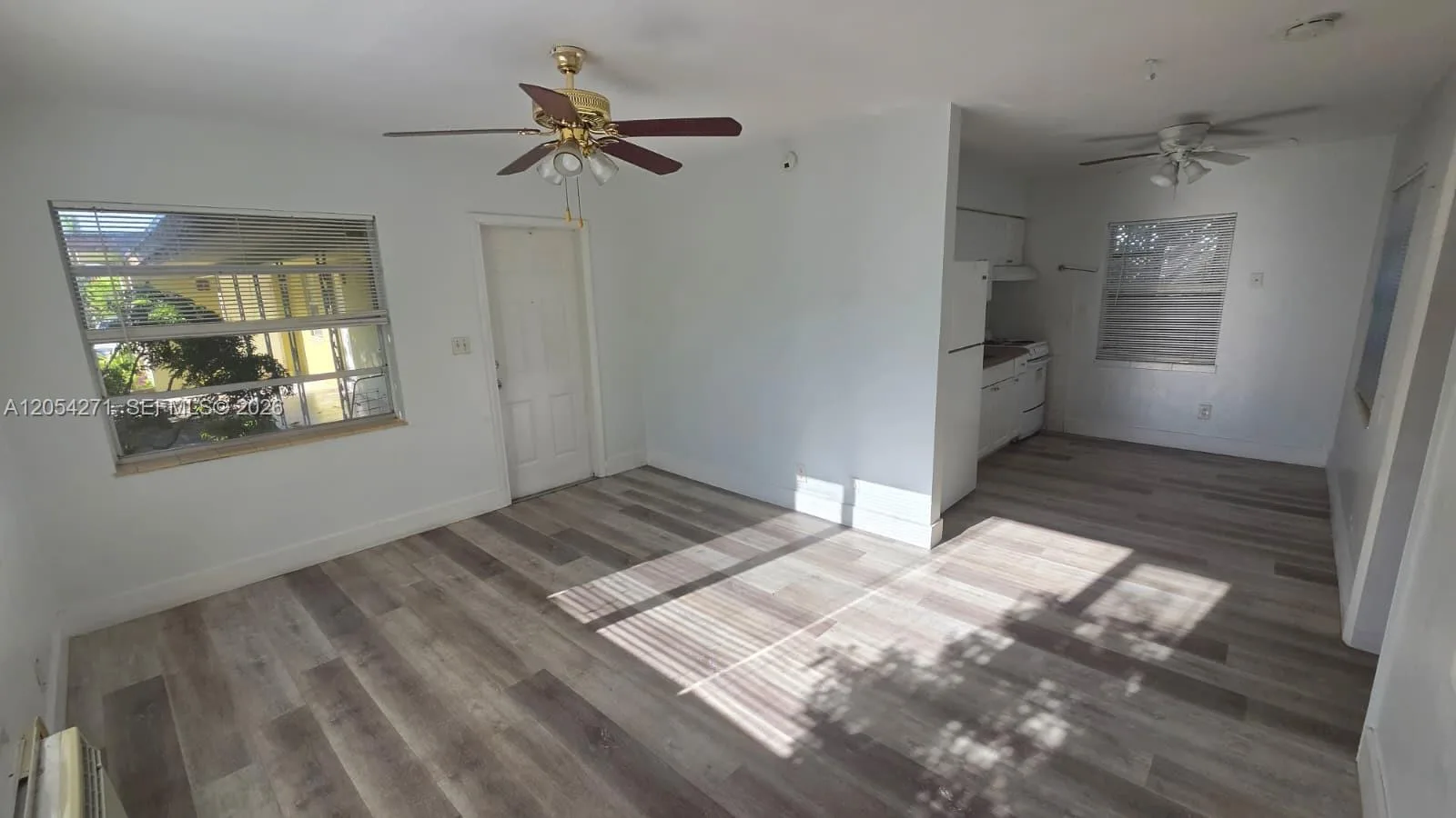 808 NE 10th St # 3, Hallandale Beach, FL 33009