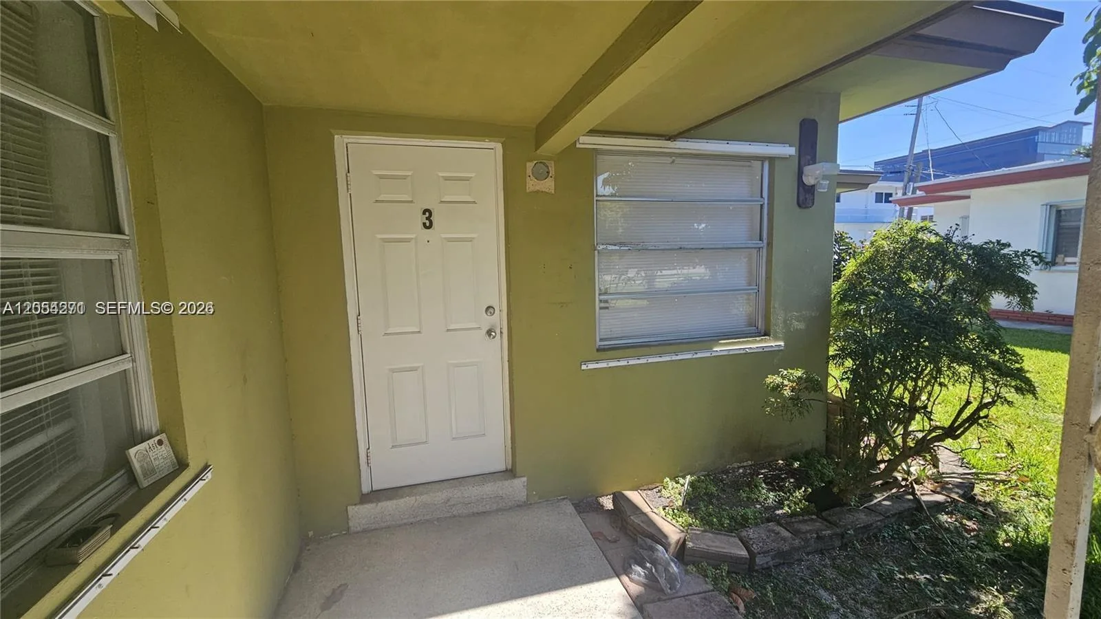 808 NE 10th St # 3, Hallandale Beach, FL 33009 photo 4