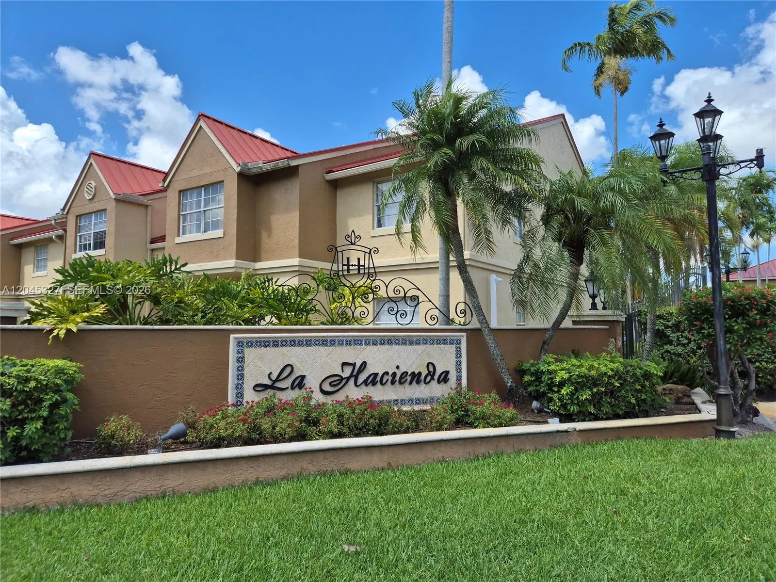 18310 NW 68th Ave # P, Hialeah, FL 33015