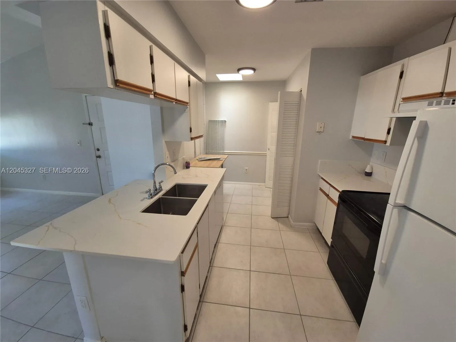 18310 NW 68th Ave # P, Hialeah, FL 33015 photo 3