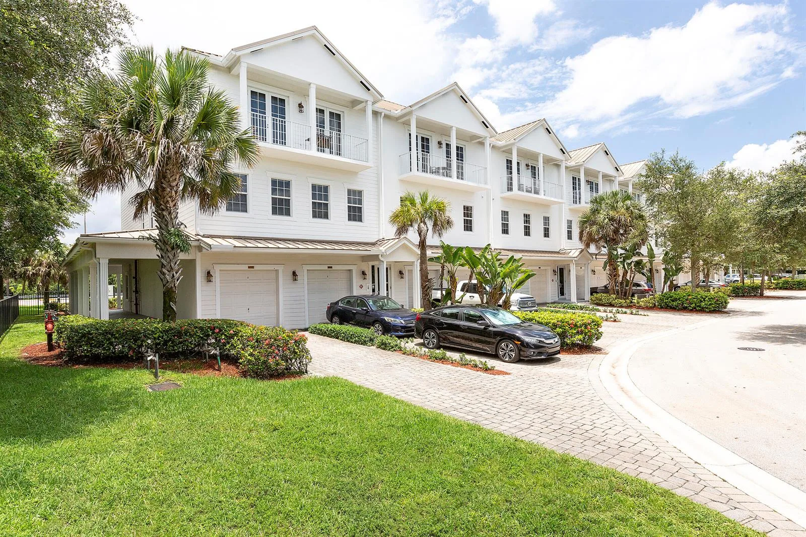 6807 LAKESIDE Circle N # 102-1, Davie, FL 33314