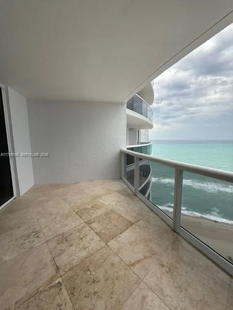 18911 Collins Ave # 2804, Sunny Isles Beach, FL 33160 photo 2