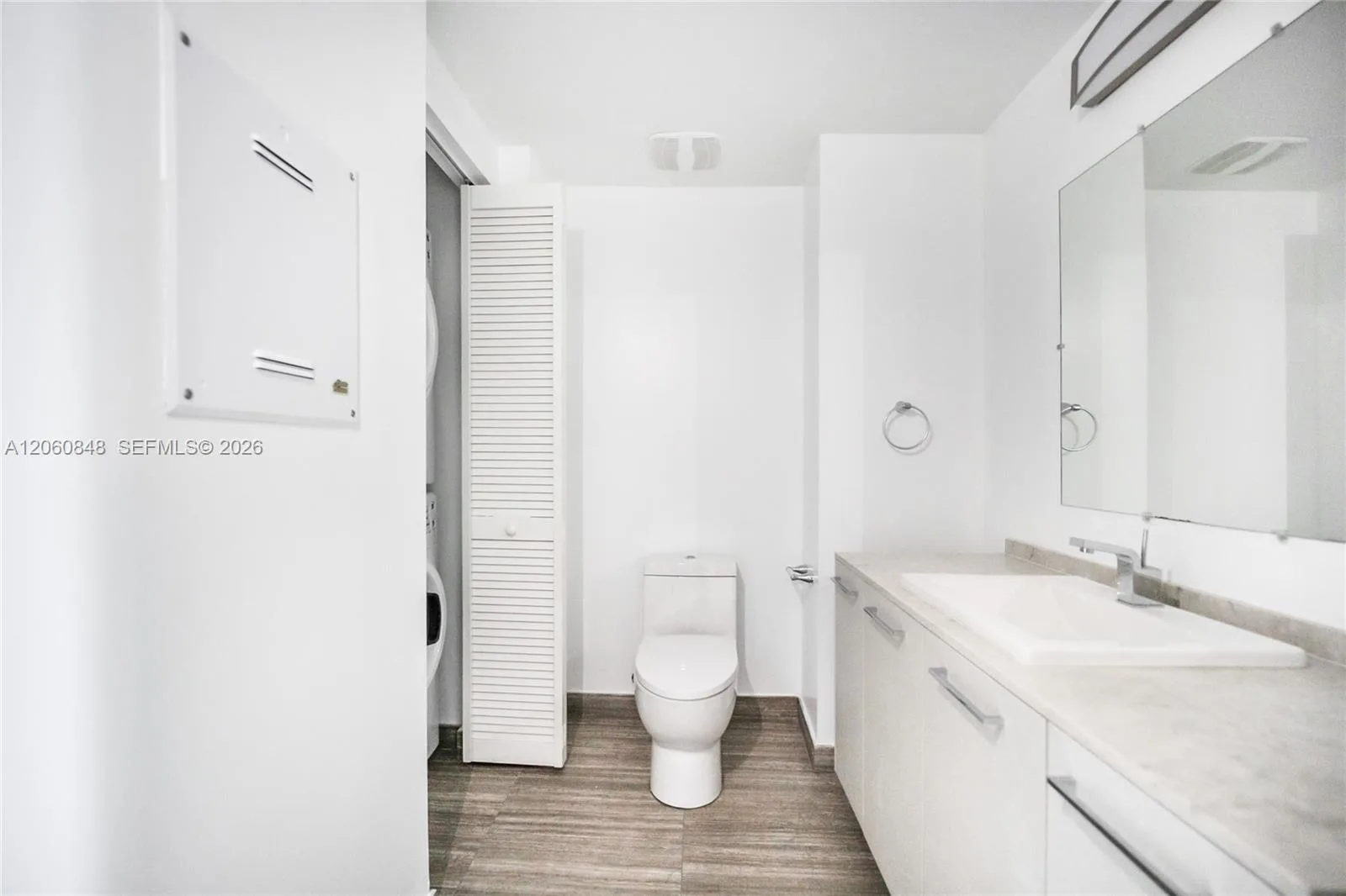 1010 Brickell Ave # 2708, Miami, FL 33131 photo 9