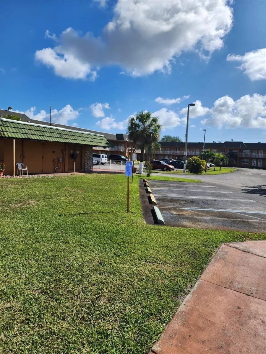 291 NW 177th St # C-120, Miami Gardens, FL 33169 photo 12