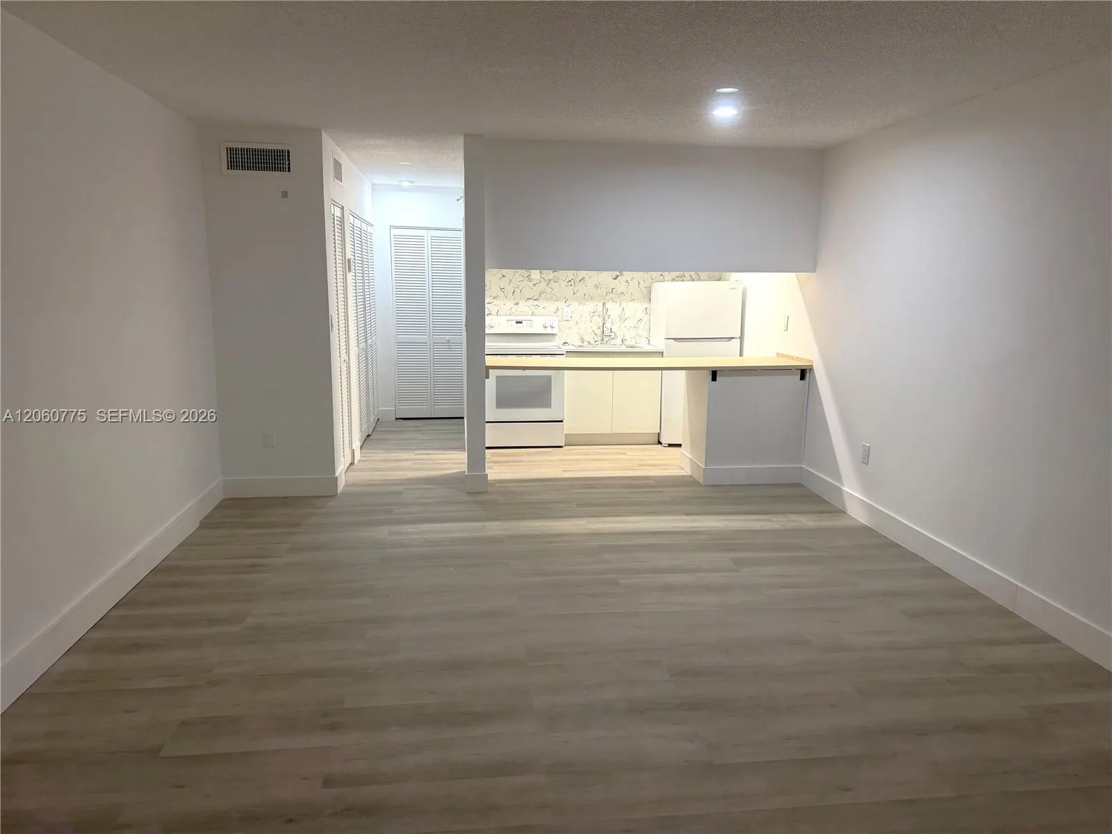 291 NW 177th St # C-120, Miami Gardens, FL 33169 photo 4