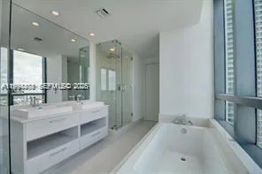 650 NE 32nd St # 4108, Miami, FL 33137 photo 8