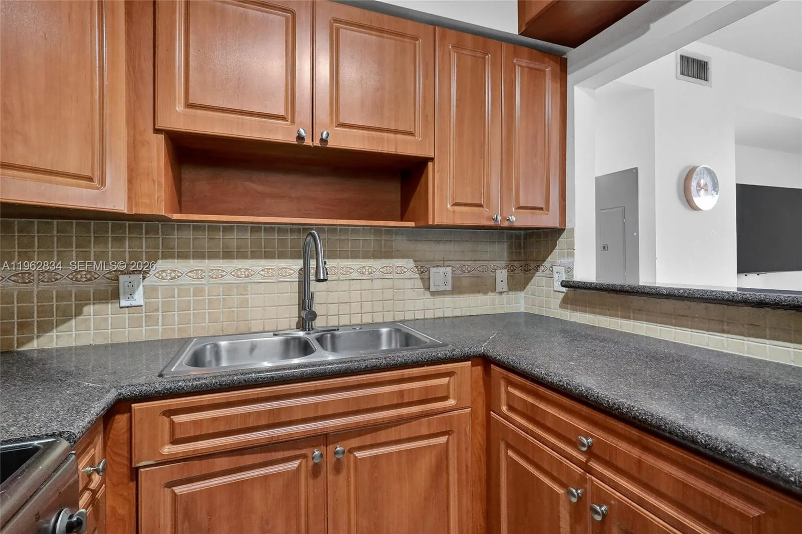 134 SW 7th Ave # 404, Miami, FL 33130 photo 9