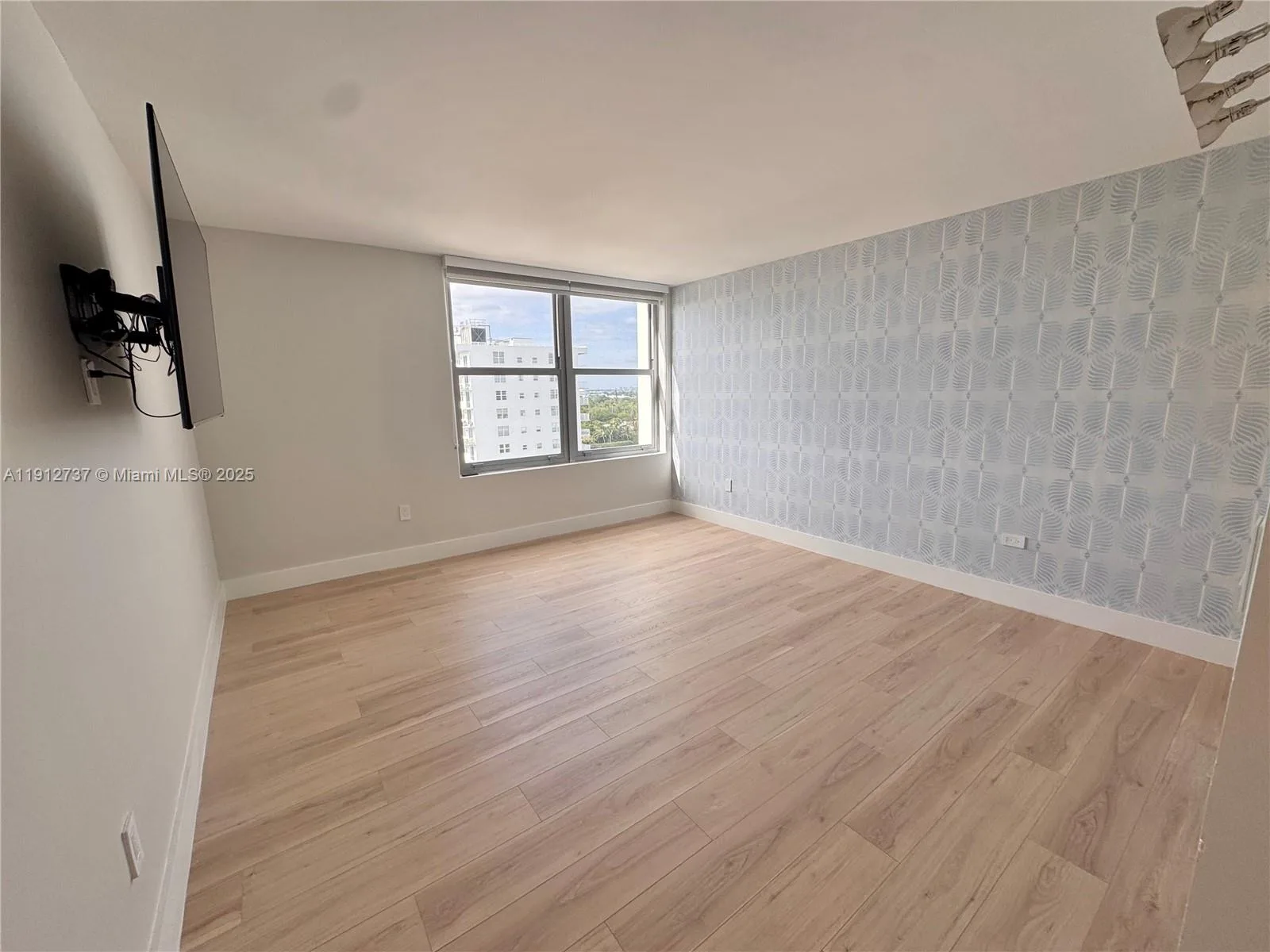 2899 Collins Ave # 1212, Miami Beach, FL 33140 photo 10