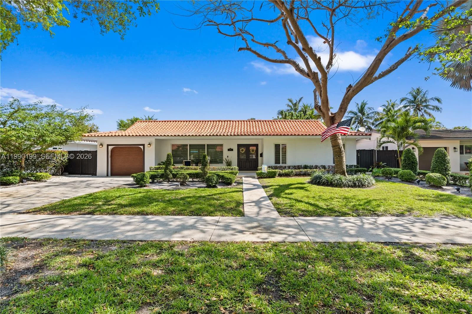 7327 Sabal Dr, Miami Lakes, FL 33014 photo 4