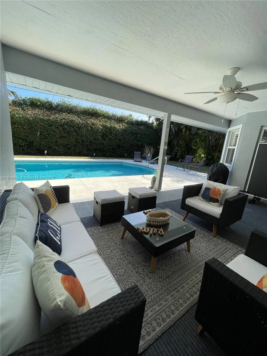 107 Paddock St, Sebastian, FL 32958