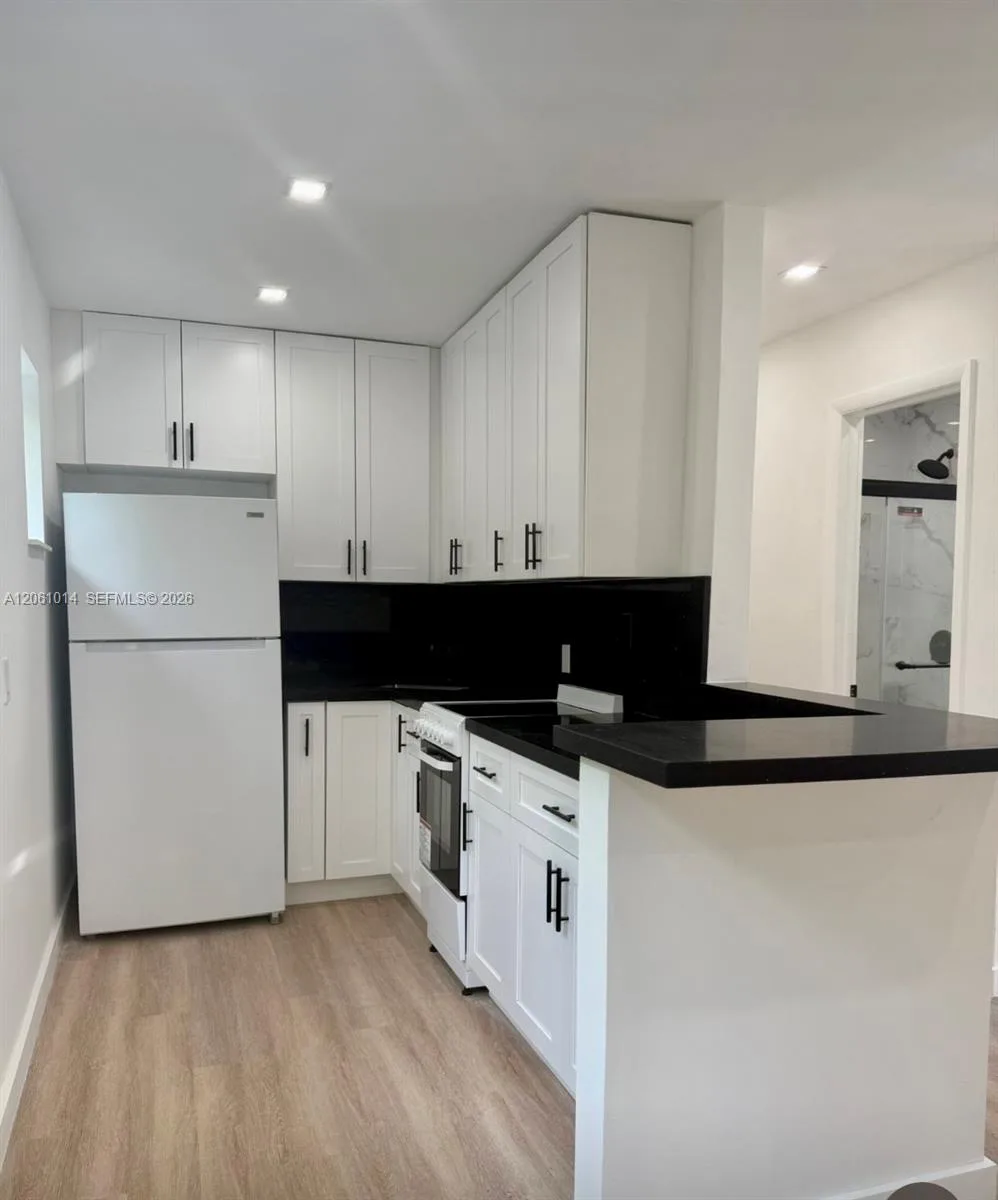 7521 NE 2nd Ct # 5, Miami, FL 33138