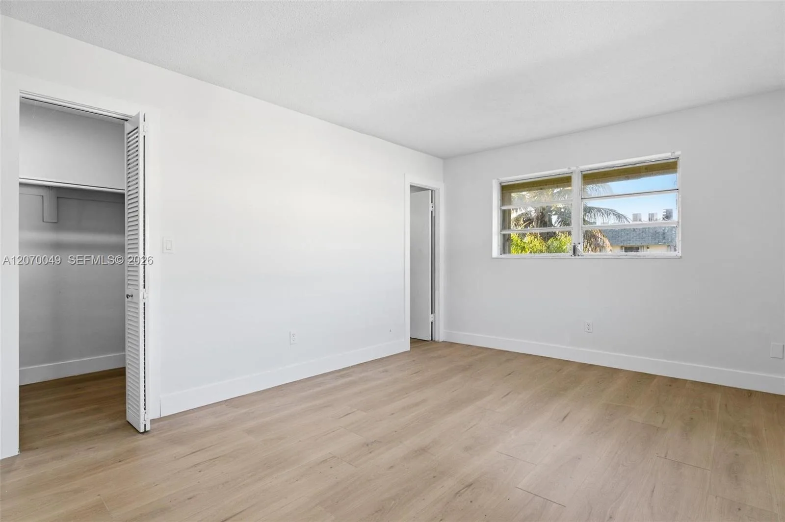 15205 NE 6th Ave # D305, Miami, FL 33162 photo 10
