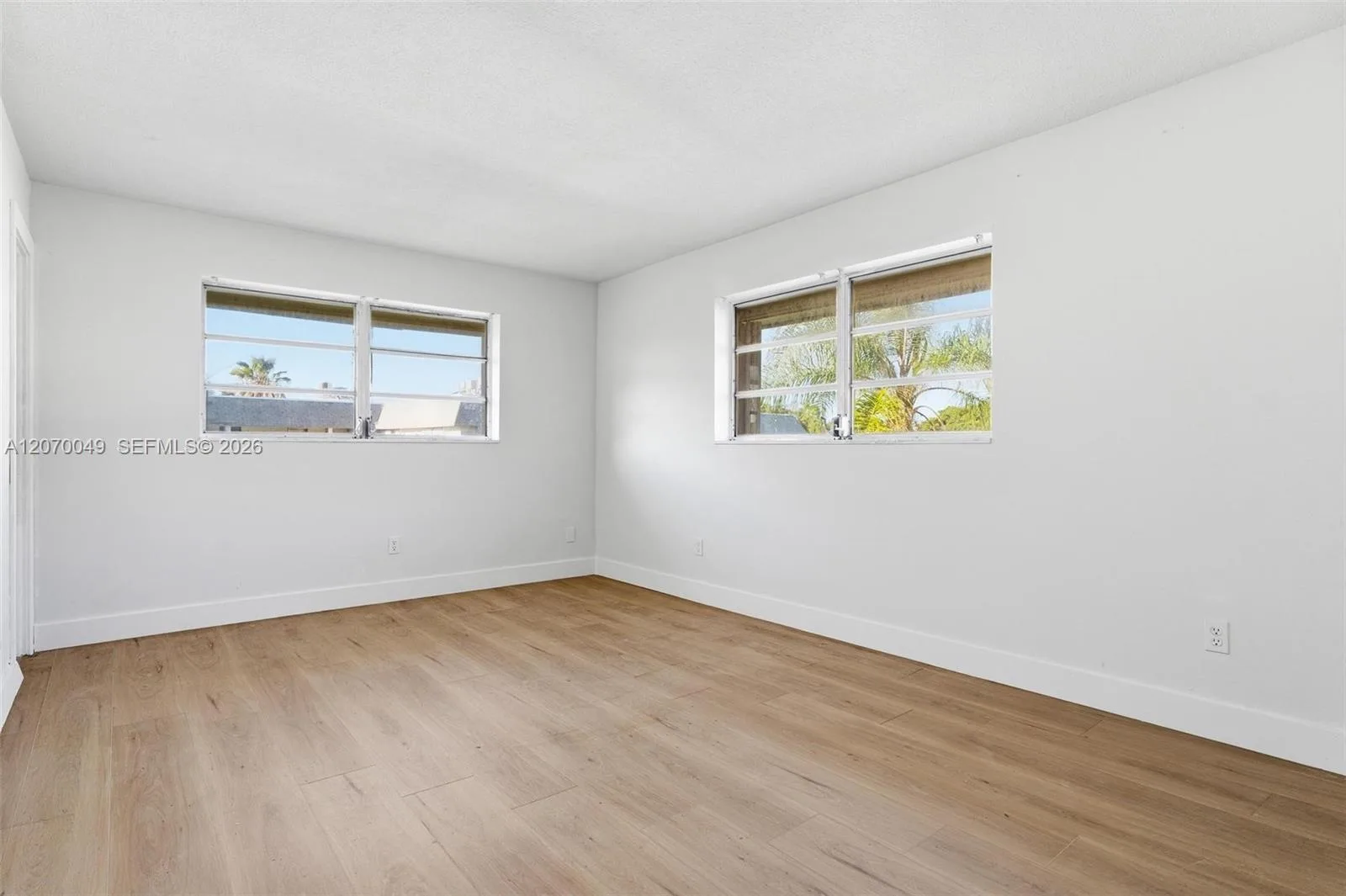 15205 NE 6th Ave # D305, Miami, FL 33162 photo 11