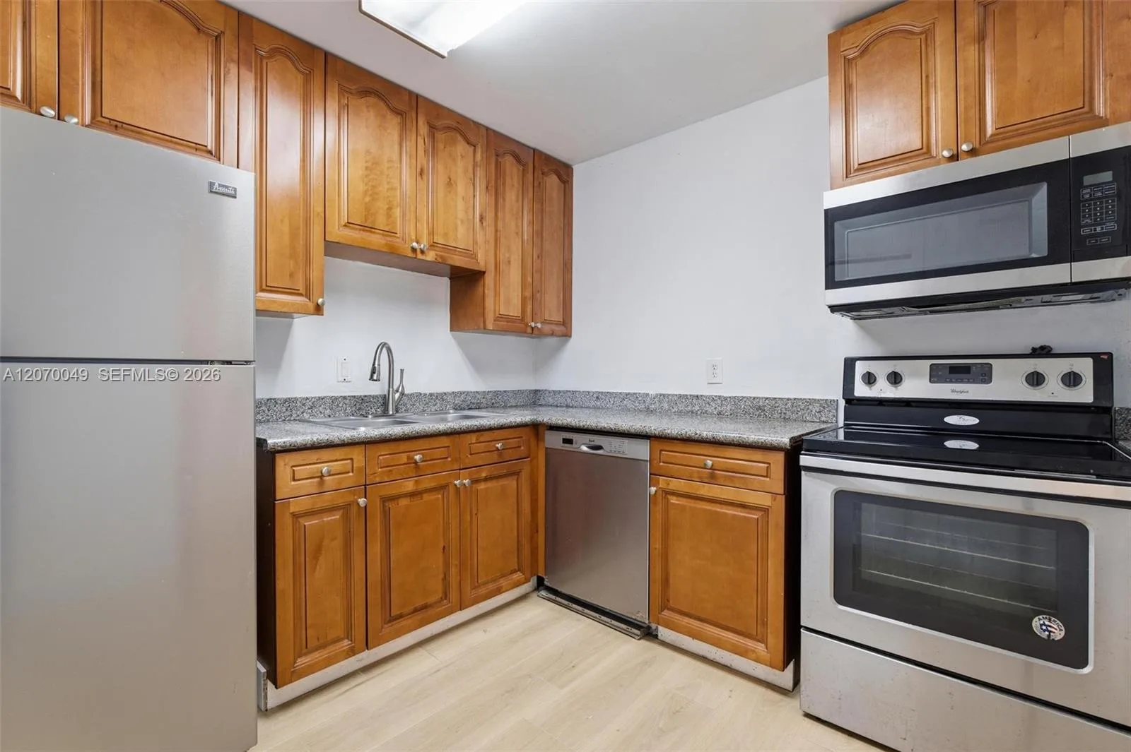 15205 NE 6th Ave # D305, Miami, FL 33162 photo 5