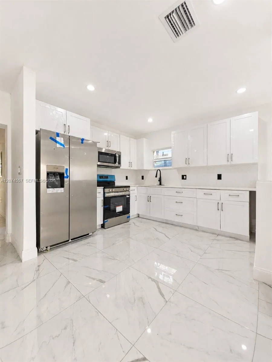 980 NW 13th St, Homestead, FL 33030 photo 6