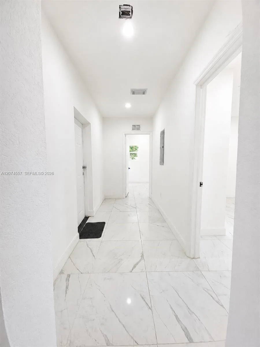 980 NW 13th St, Homestead, FL 33030 photo 9