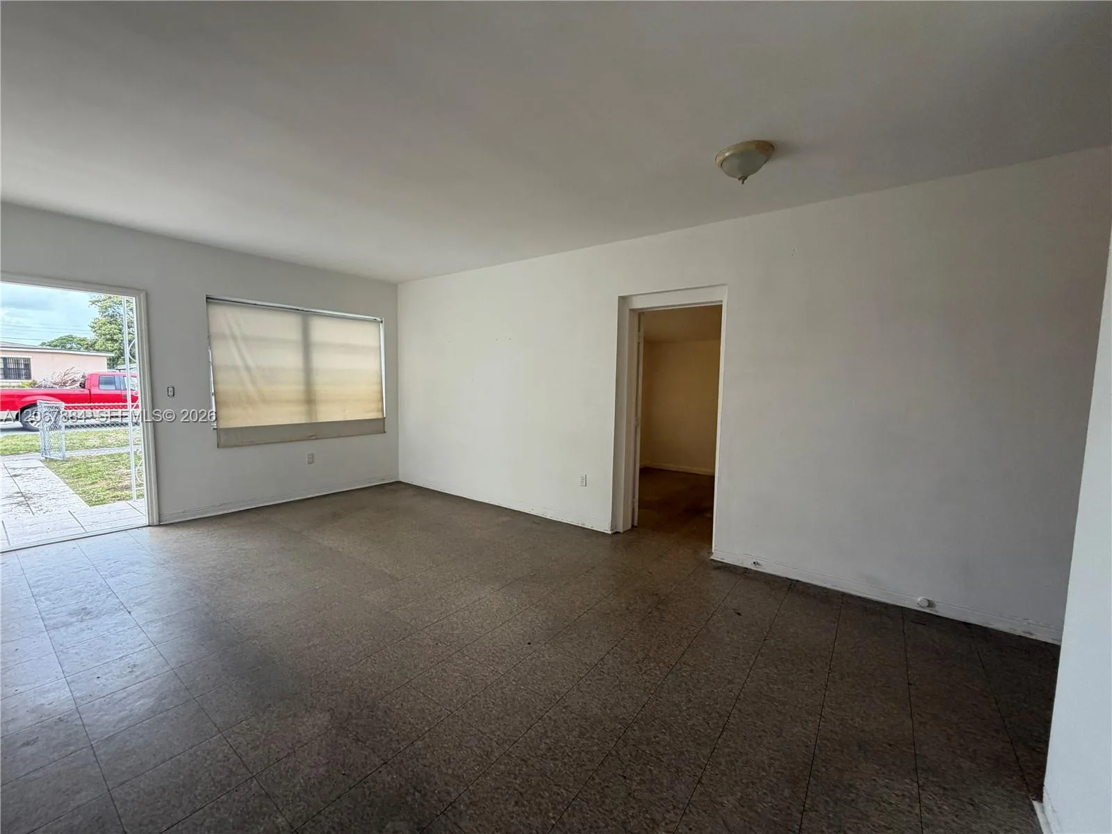 733 W 35th St, Hialeah, FL 33012 photo 5