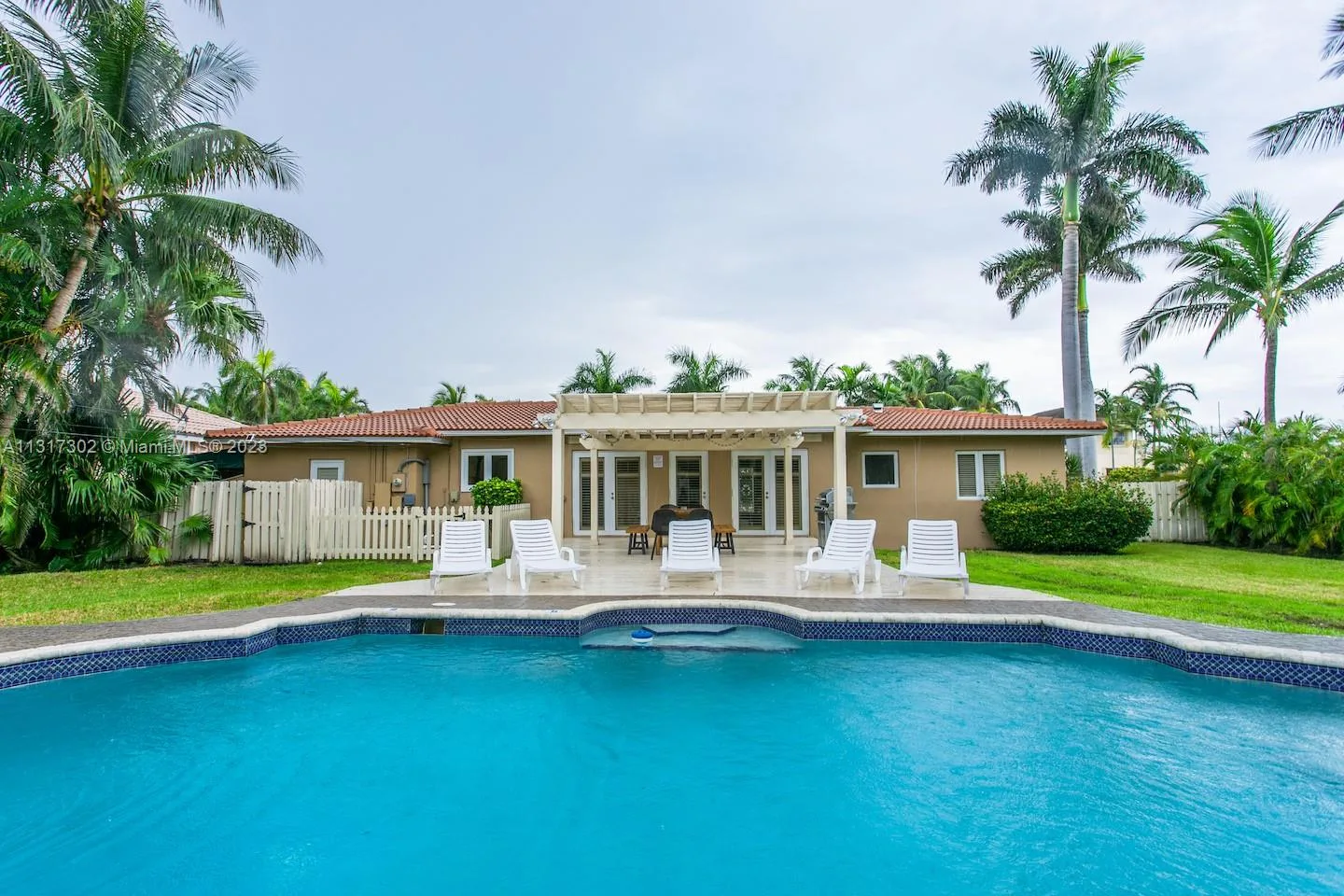 714 Harrison St, Hollywood, FL 33019