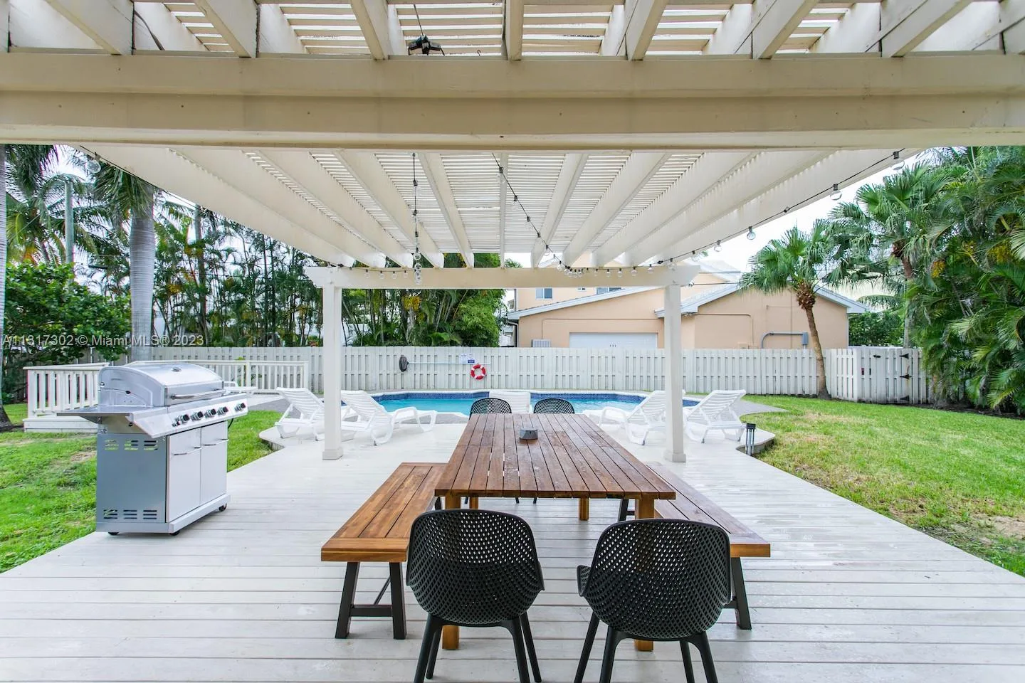 714 Harrison St, Hollywood, FL 33019 photo 6